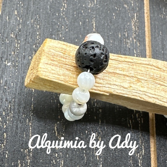Alquimia Black and White Ring with Lava Rock and Pearl - Picture 1 of 2